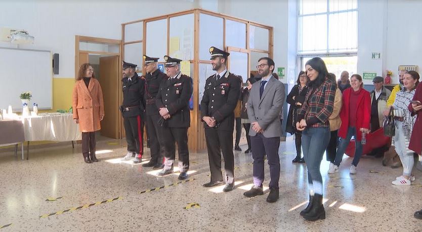 Computer rubati, restituiti: succede nella scuola “Vittorini” di Sampieri