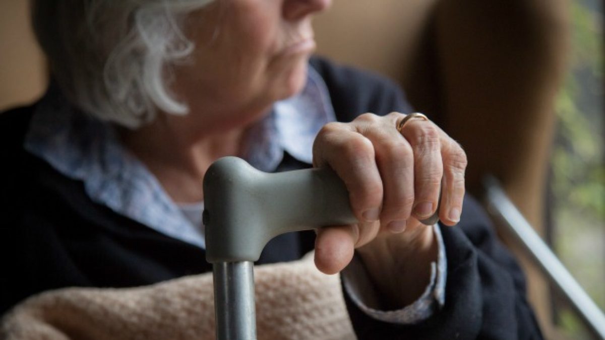 Scicli, raggiro ai danni di un’anziana: rubati preziosi in casa