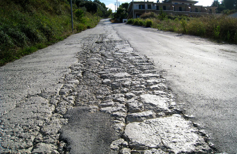 Un piano da 10 milioni per migliorare le strade rurali: manifestazione d’interesse per i comuni