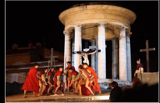 Il Dramma sacro a Vittoria con Moni Ovadia e la regia di Walter Manfré
