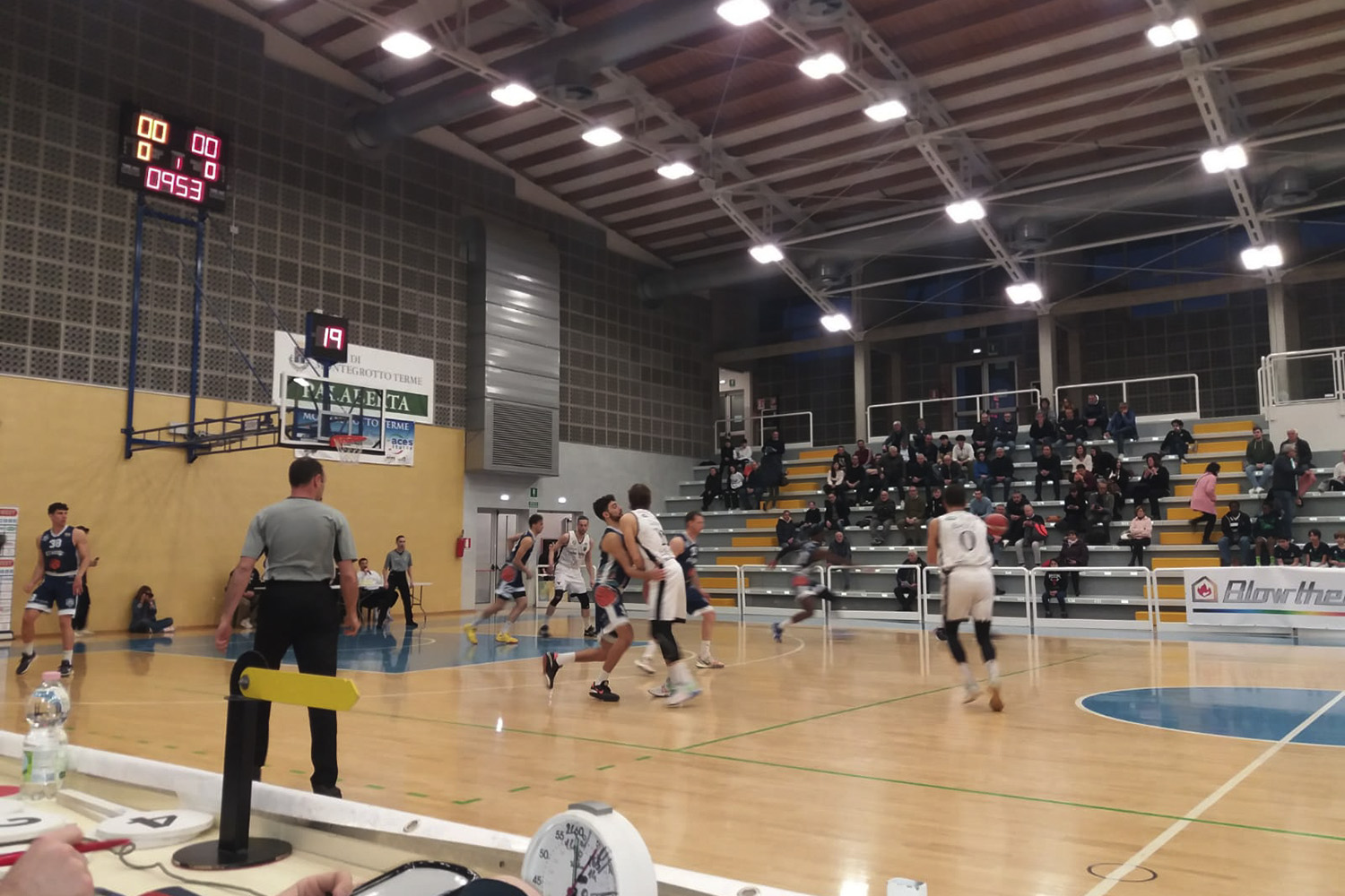 Cede all’overtime la Virtus che lascia sul parquet di Padova due punti pesantissimi