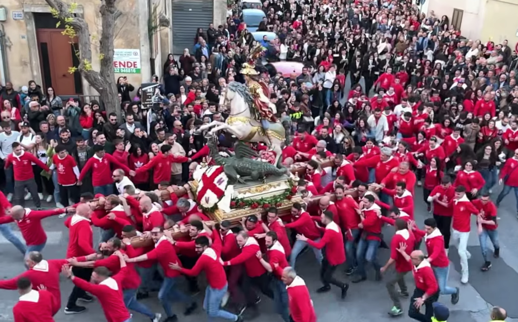 Modica: la festa di San Giorgio è salva: ecco le nuove date e la sorpresa del sabato sera
