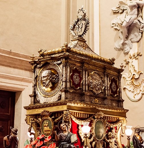 Si restaura l’Arca Reliquaria d’argento di San Giovanni Battista in Cattedrale