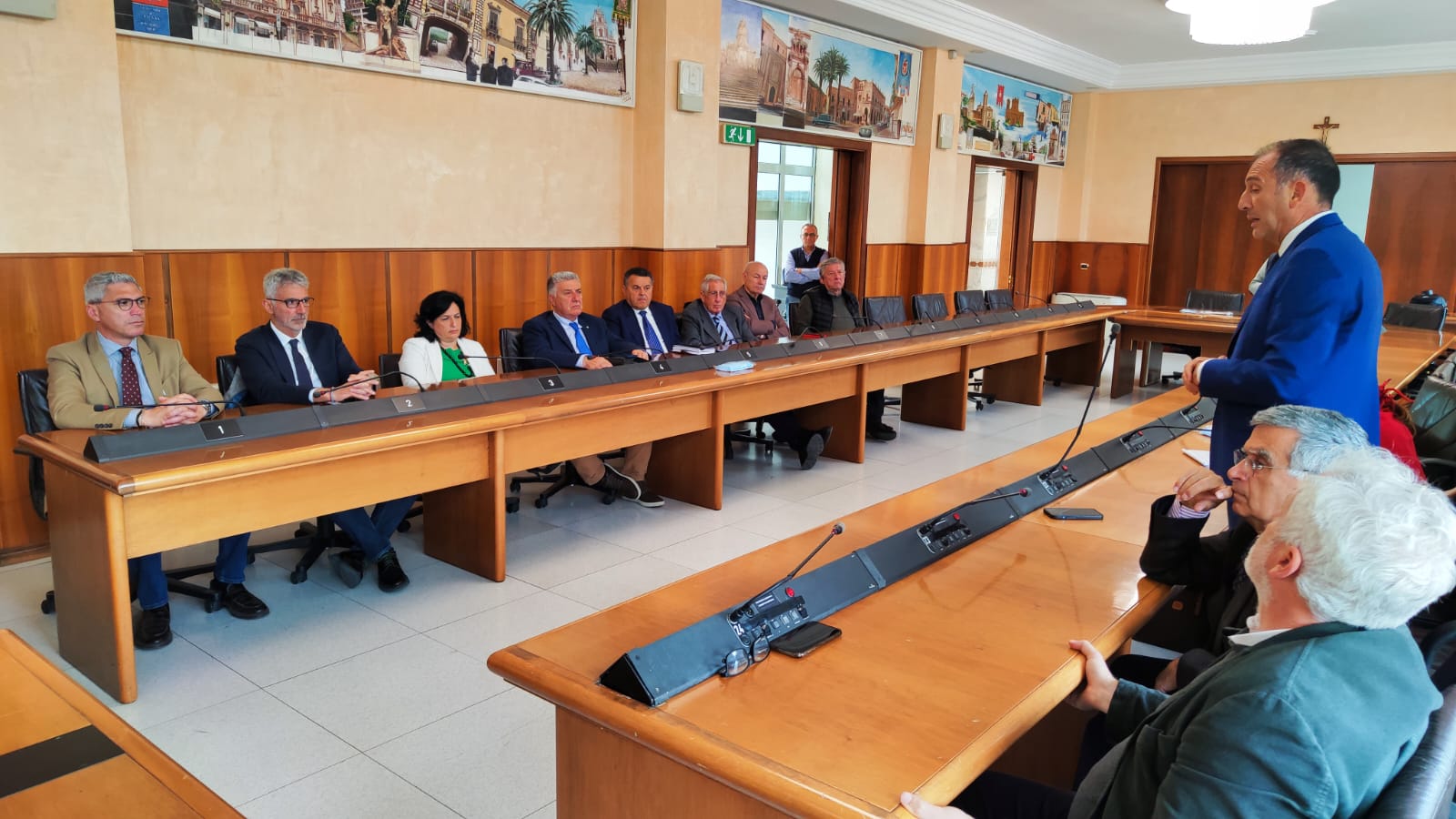 Tutti al capezzale dell’aeroporto di Comiso, i sindaci incalzano la Regione. Quali programmi?