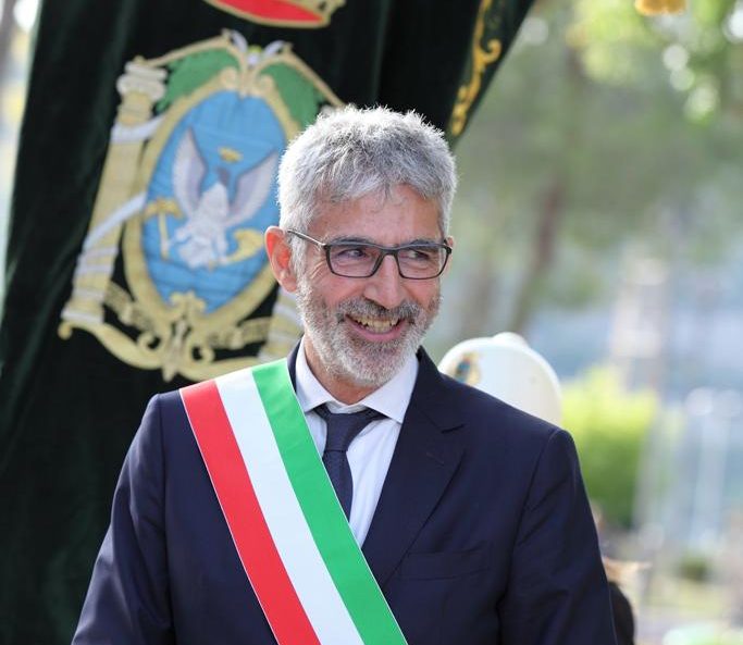 Consenso dei cittadini: Cassì secondo tra i sindaci siciliani, Schifani ottavo tra i governatori