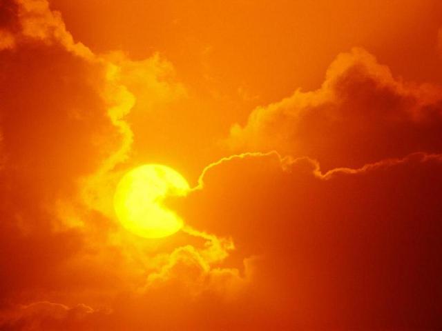 Entro martedì la prima, vera, ondata di caldo, attesi anche 10 gradi in più. Le precauzioni da prendere