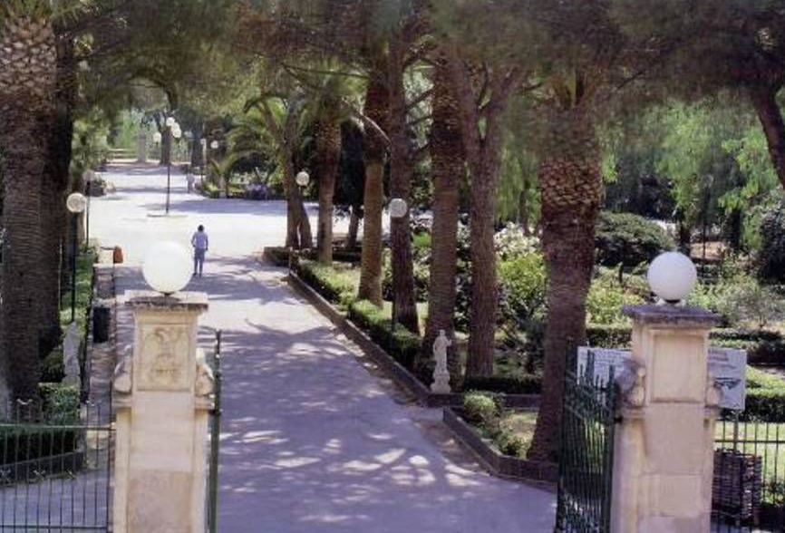 Restyling botanico per la Villa Comunale di Vittoria, la più grande della provincia iblea