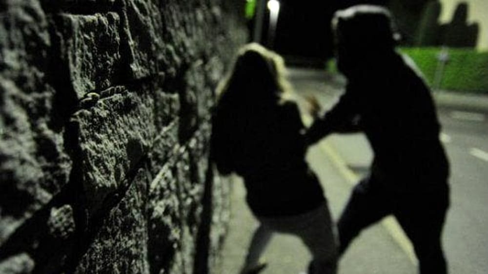 Tre anni di botte, paura e persecuzioni: condannato ex marito