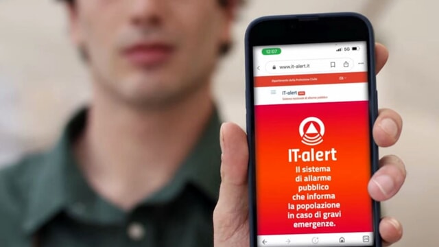 Il 5 luglio in Sicilia i telefoni squilleranno alle 12. Si testa il sistema IT-Alert. Ecco di cosa si tratta