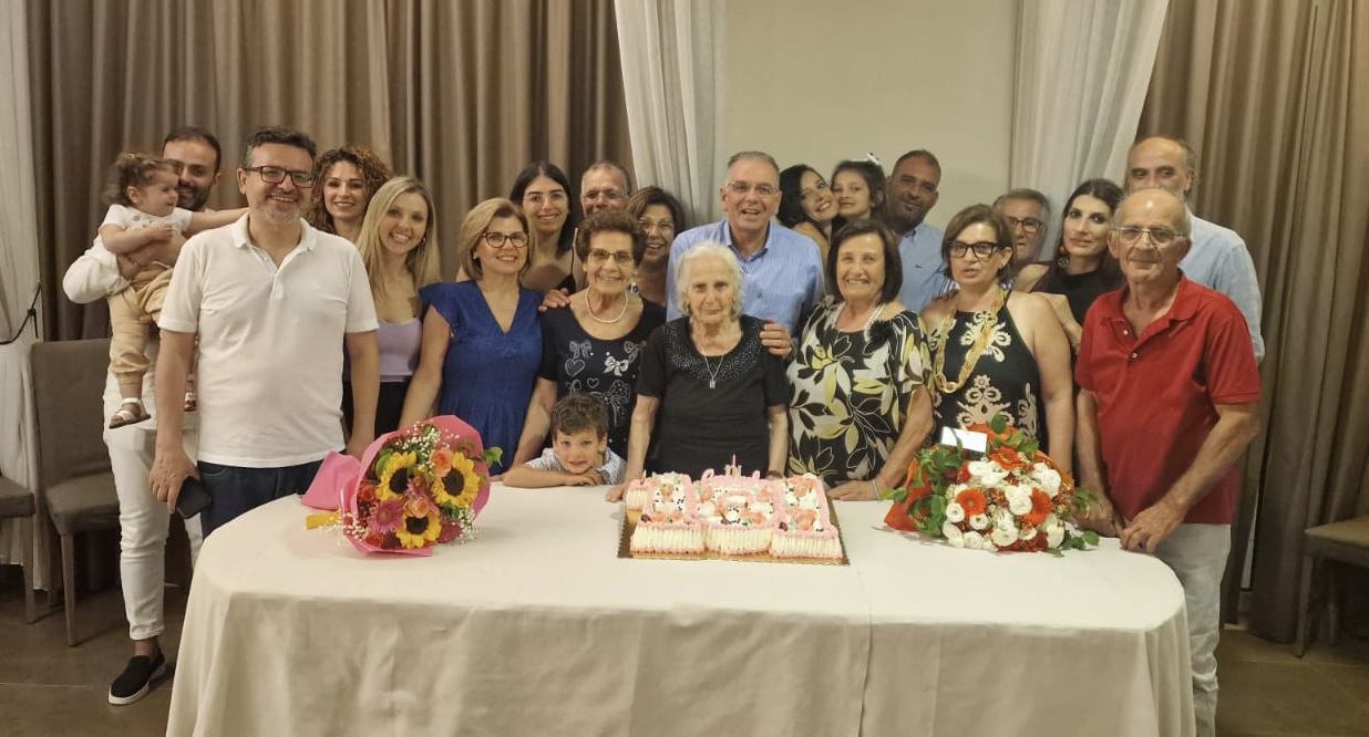 Modica. La signora Carmela Mugnieco compie 101 anni. Tanti auguri!