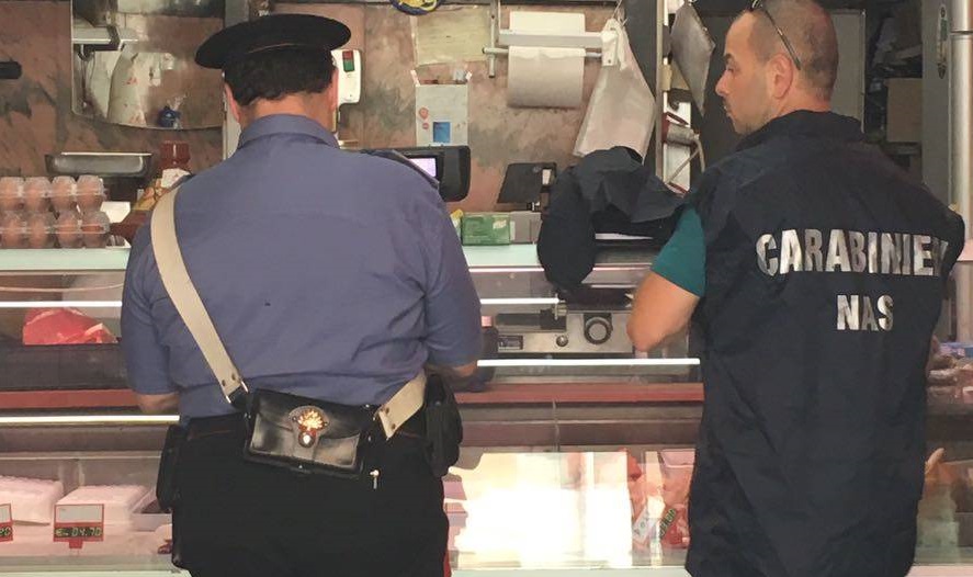 I Nas chiudono per scarsa igiene, gastronomia e rivendita di carne “etnica” in provincia