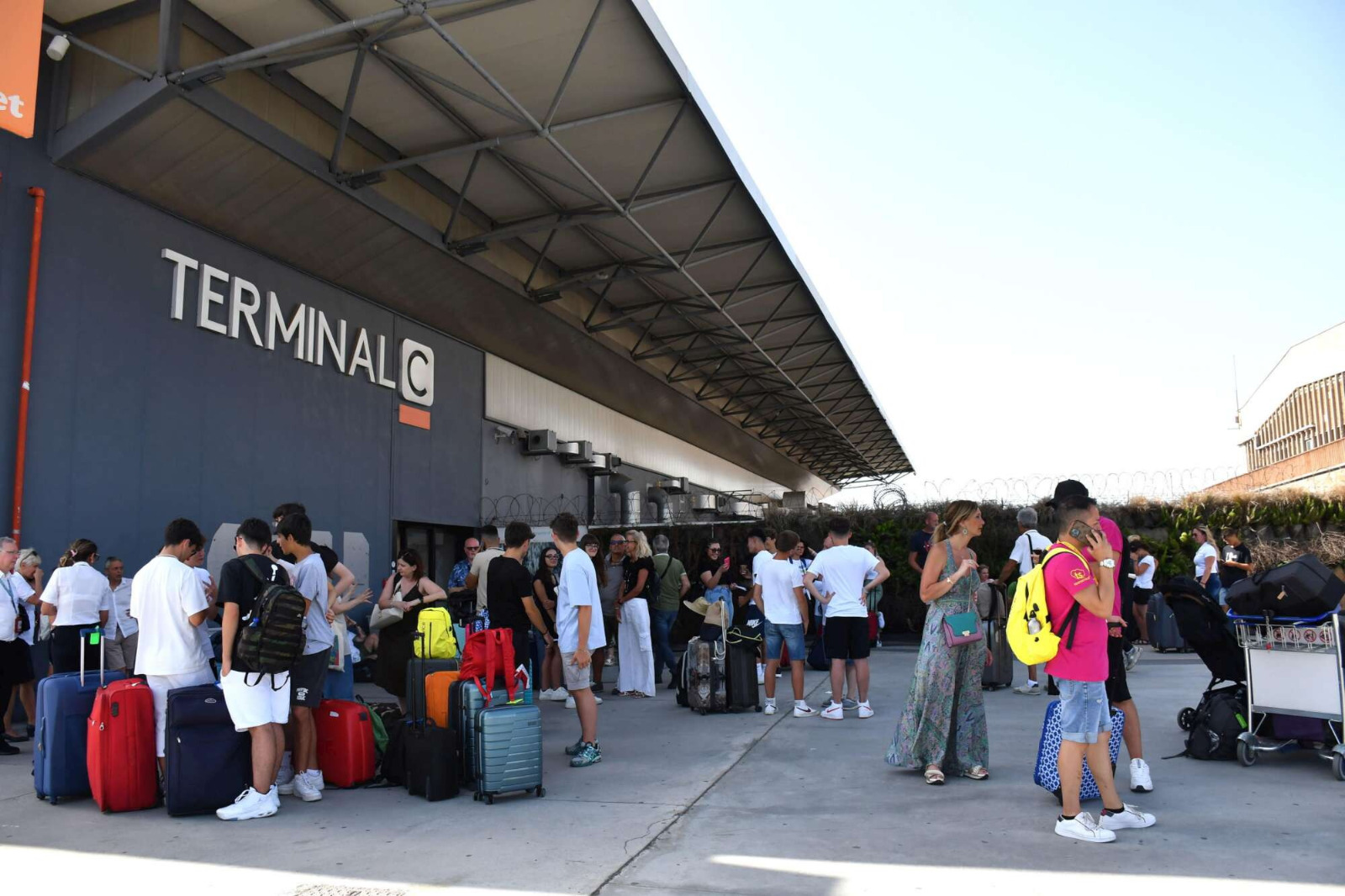 voli da catania a pisa