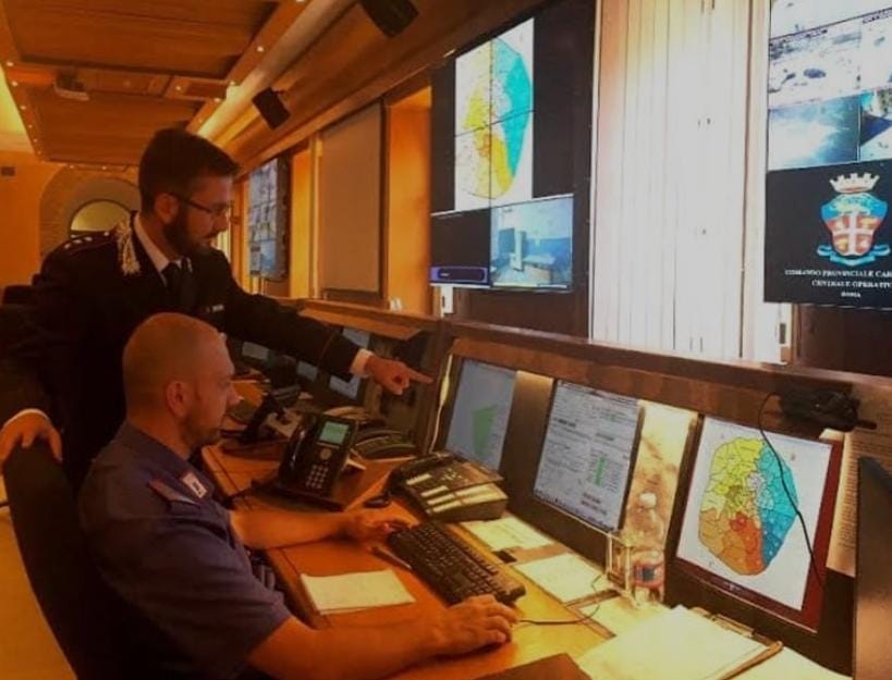 Una telefonata preoccupata e iniziano le ricerche: i carabinieri salvano un uomo