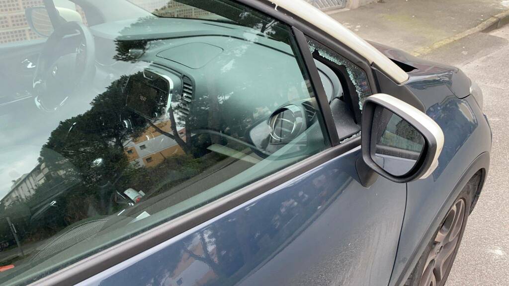 A Marina di Ragusa vandalizzate dieci auto