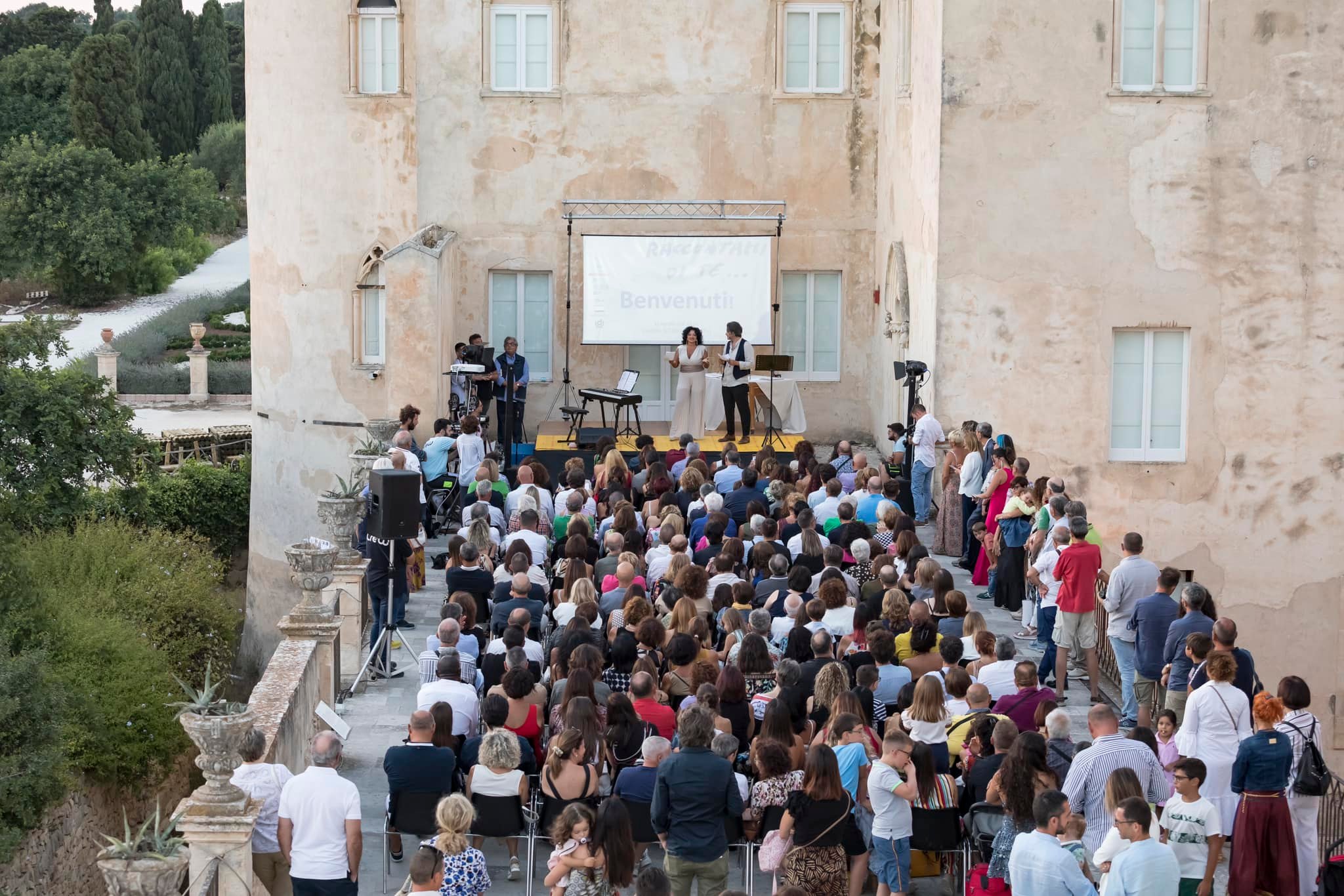 Gli scritti e i racconti diventano opere d’arte grazie alla seconda edizione di “Raccontami di te”