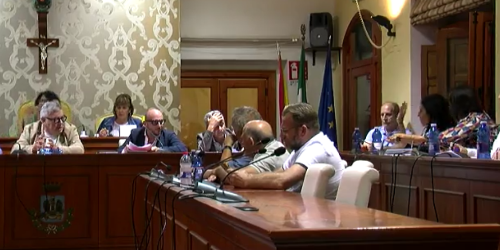 Rendiconto 2022: a Vittoria maggioranza e opposizione ai ferri corti