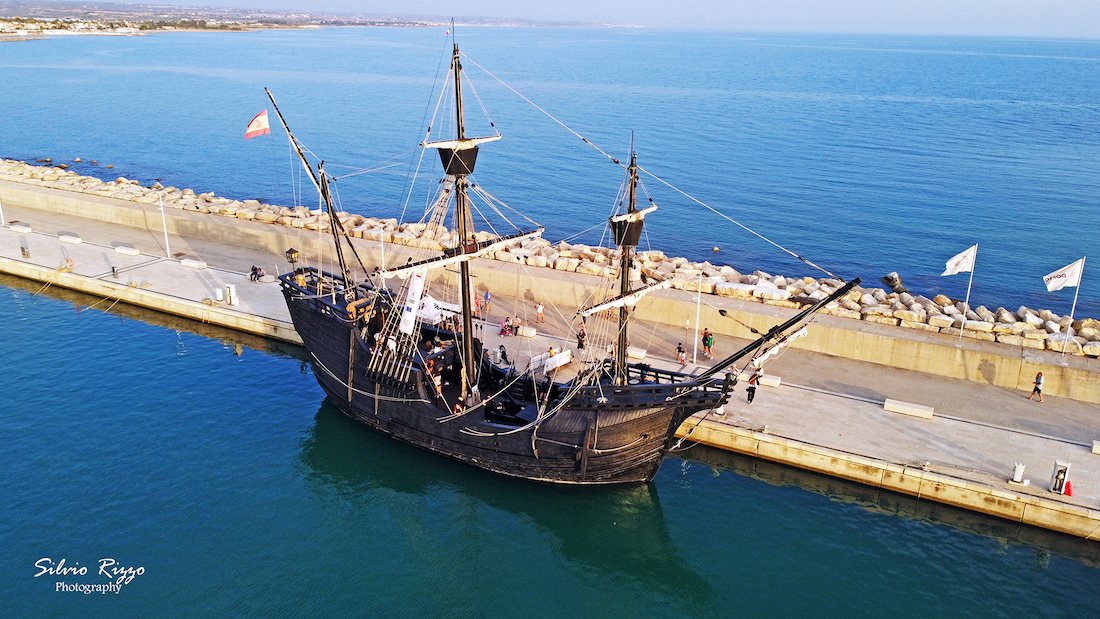 Continua il viaggio nella storia con il galeone Nao Victoria al porto turistico di Marina di Ragusa