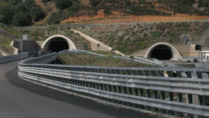 Consorzio autostrade siciliane, appalto “concordato” per gestire servizio antincendio: 5 rinvii a giudizio, tra questi c’è anche un ragusano