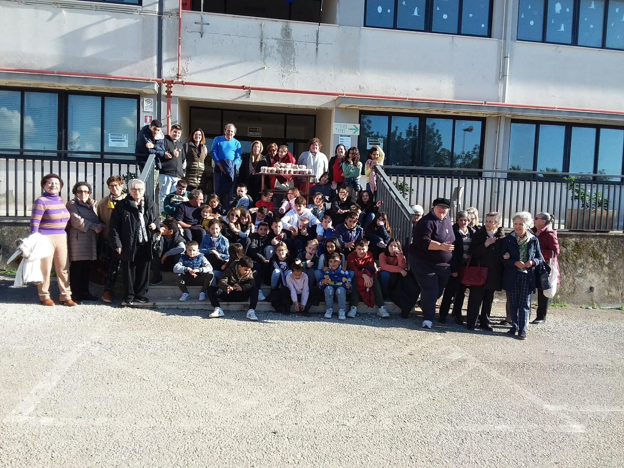 Insieme per un giorno nel segno della solidarietà. A Scicli si può. Natale d’amore all’Alberghiero “Cataudella”. FOTO