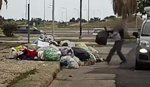 Pozzallo: telecamere e segnalazioni. Individuati coloro che abbandonano i rifiuti