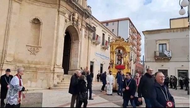 A Vittoria la processione di “San Giuvanni ri innaru”