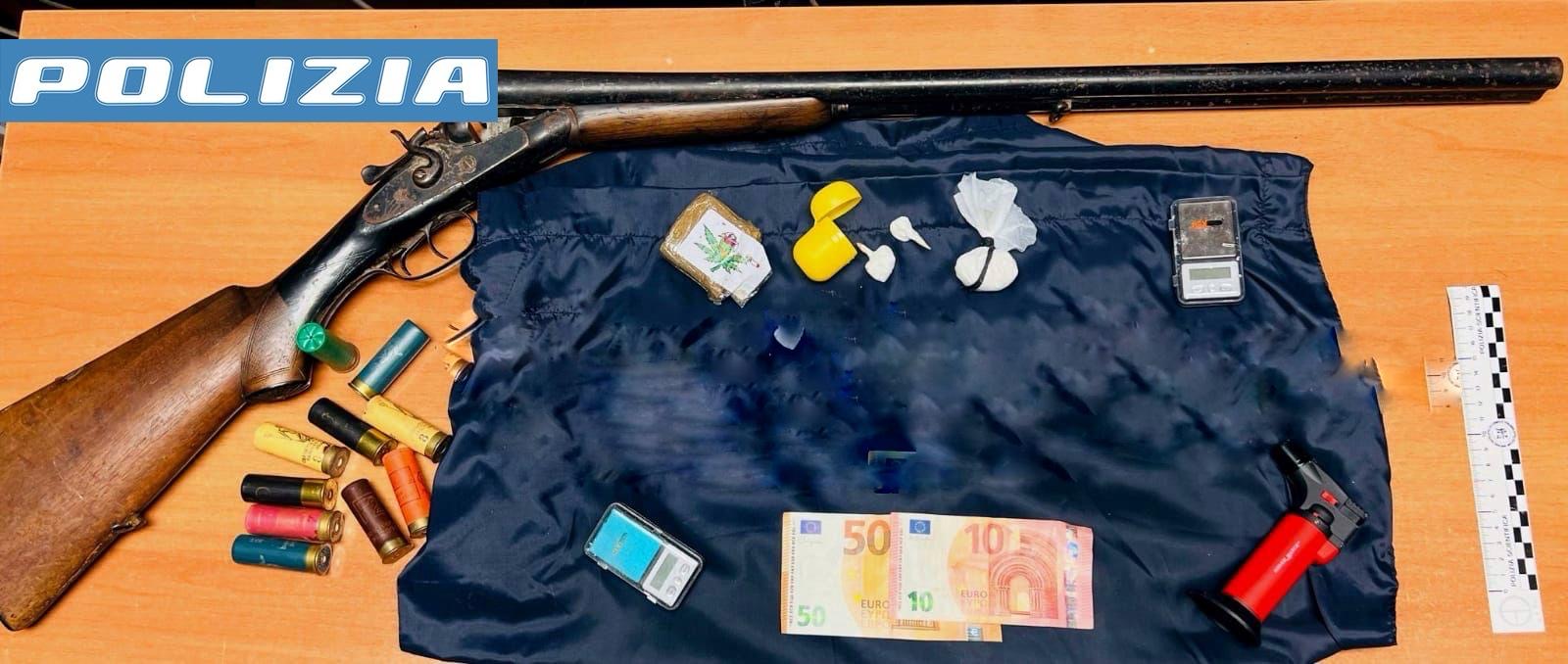 Vittoria: trovato con un fucile detenuto illegalmente e droga. Arrestato
