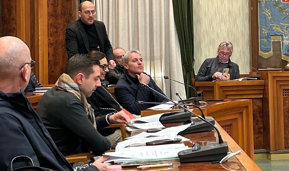 Opere pubbliche spalmate su tutto il territorio di Modica. Approvato il piano triennale 2023-2025. Voto unanime in Consiglio comunale