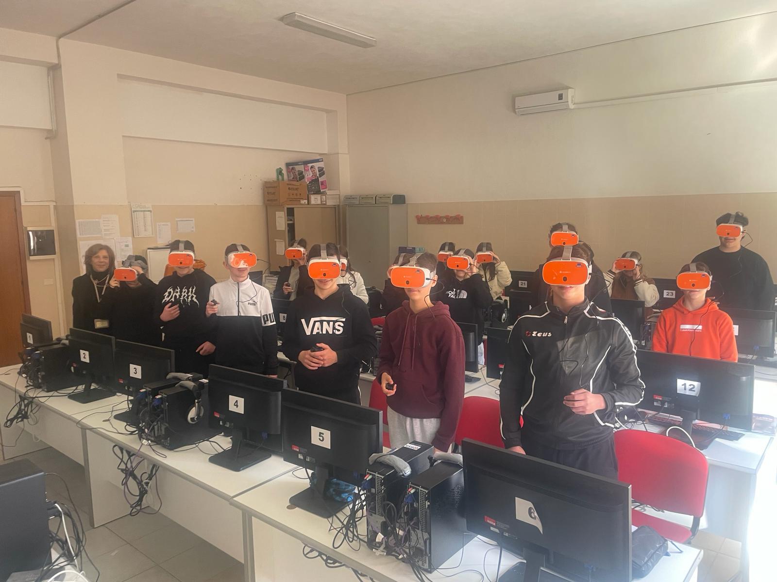 Scuola 4.0: gli studenti iblei studiano usando i visori di realtà aumentata