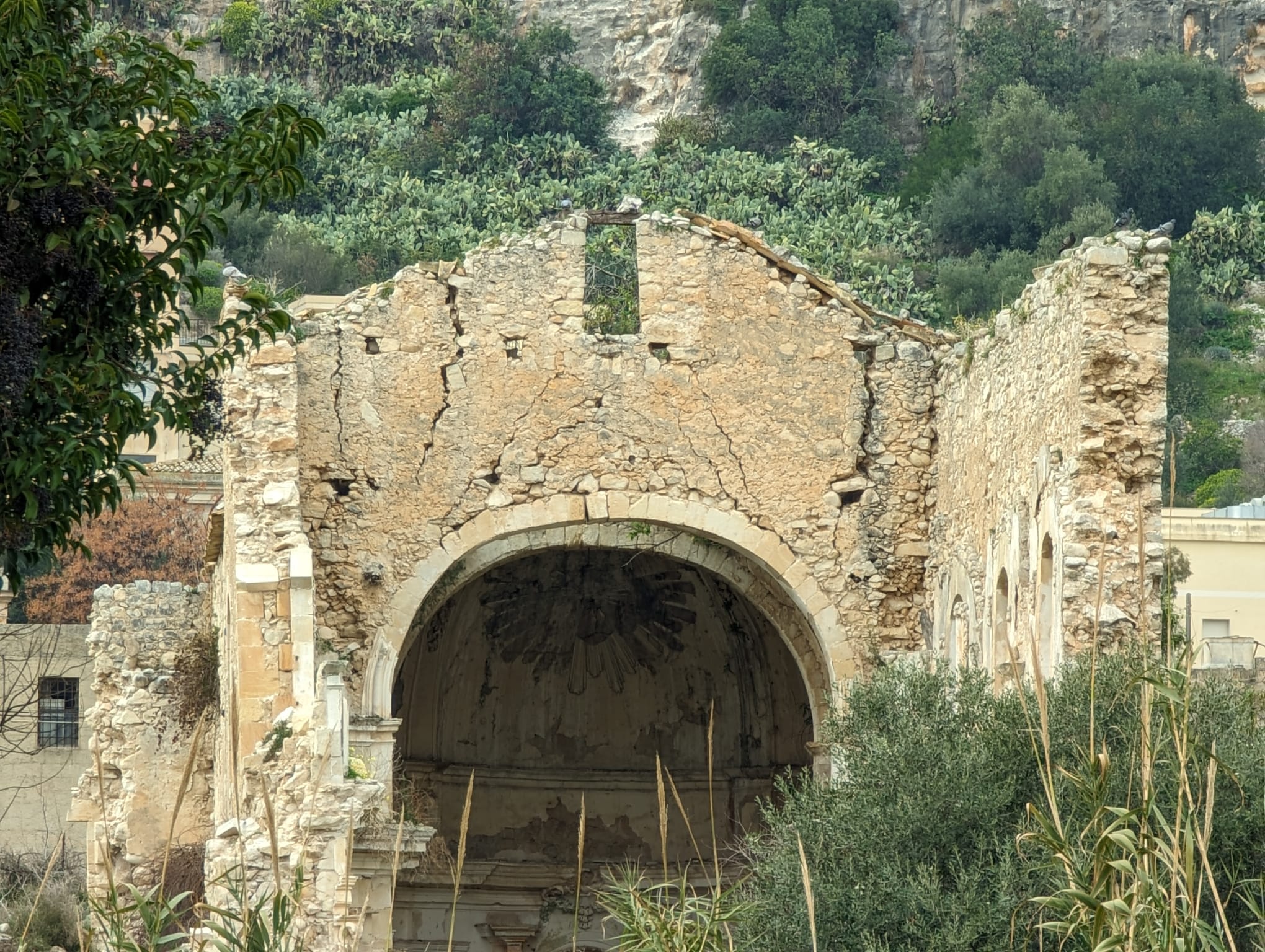 Cade a pezzi il Convento di Sant’Antonio a Scicli