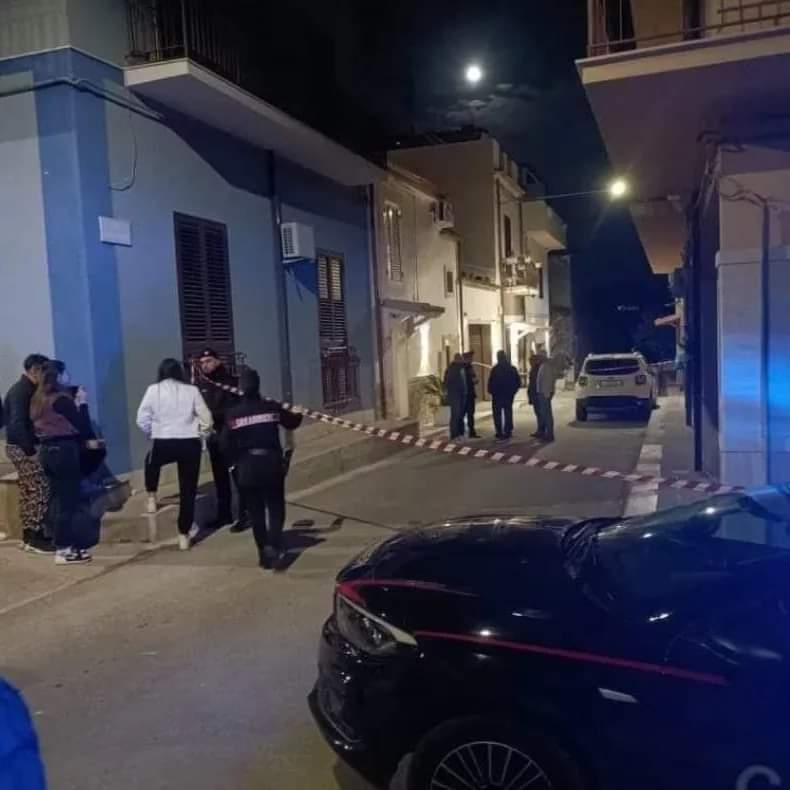 Si è consegnato ai Carabinieri di Vittoria  il presunto omicida