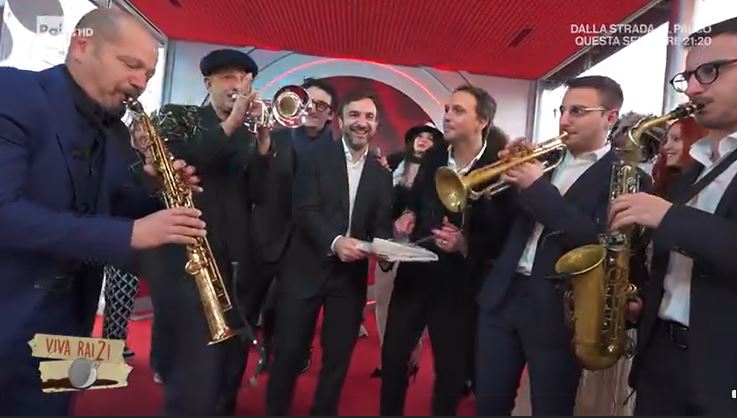 I gemelli Cutello, jazzisti chiaramontani, ospiti di Fiorello a Viva Rai 2