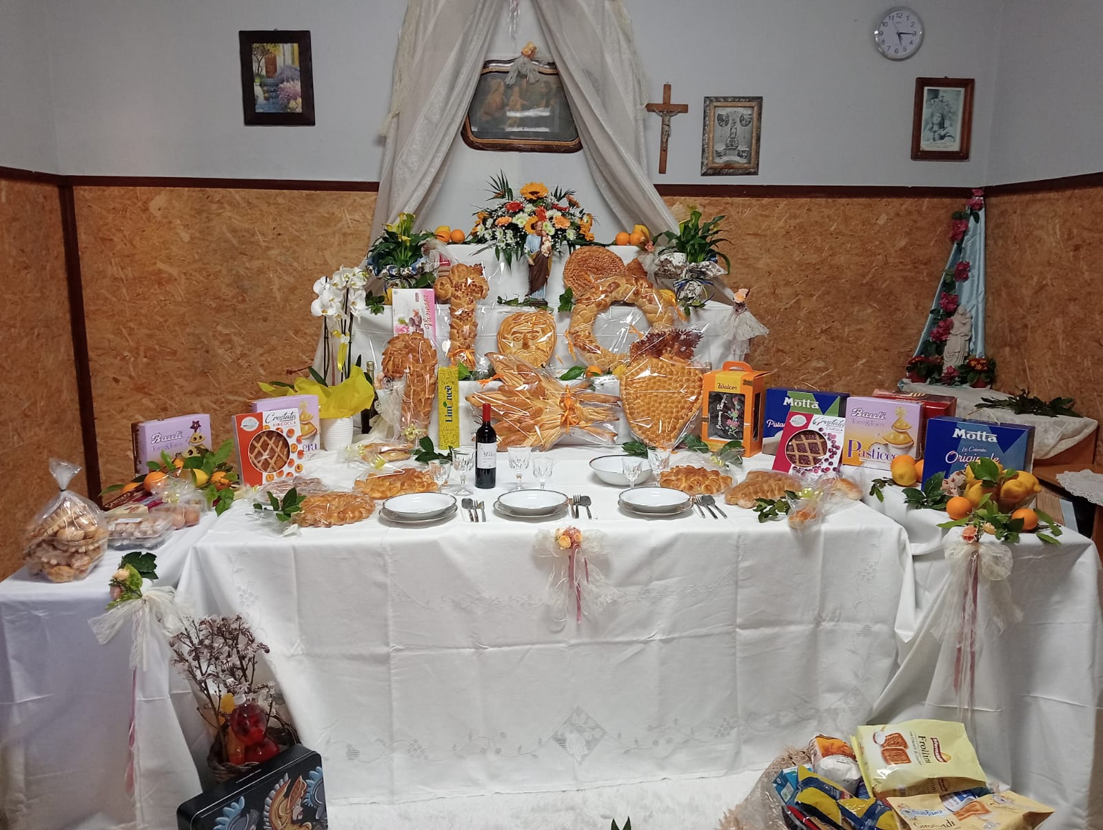 Dopo decenni di oblio, rivive a Chiaramonte la cena di San Giuseppe. Il ricavato dell’asta in beneficenza