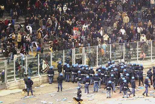 Tifo e violenza negli stadi: quattro giovani arrestati durante una partita a Modica