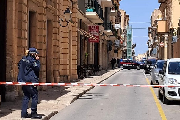 Allarme pacco bomba al Comune di Vittoria: evacuato palazzo Iacono