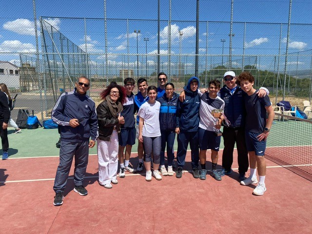 Gli studenti del “Cataudella” alla finale regionale dei campionati studenteschi di tennis