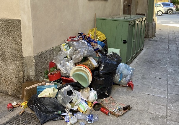 Modica: discarica abusiva in via Castello. Identificato e denunciato il responsabile