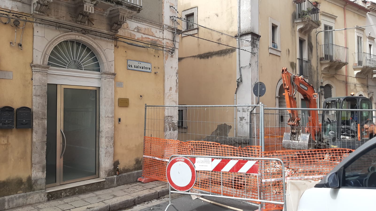 Due mesi di lavori in via Palermo a Ragusa, transito veicolare inibito