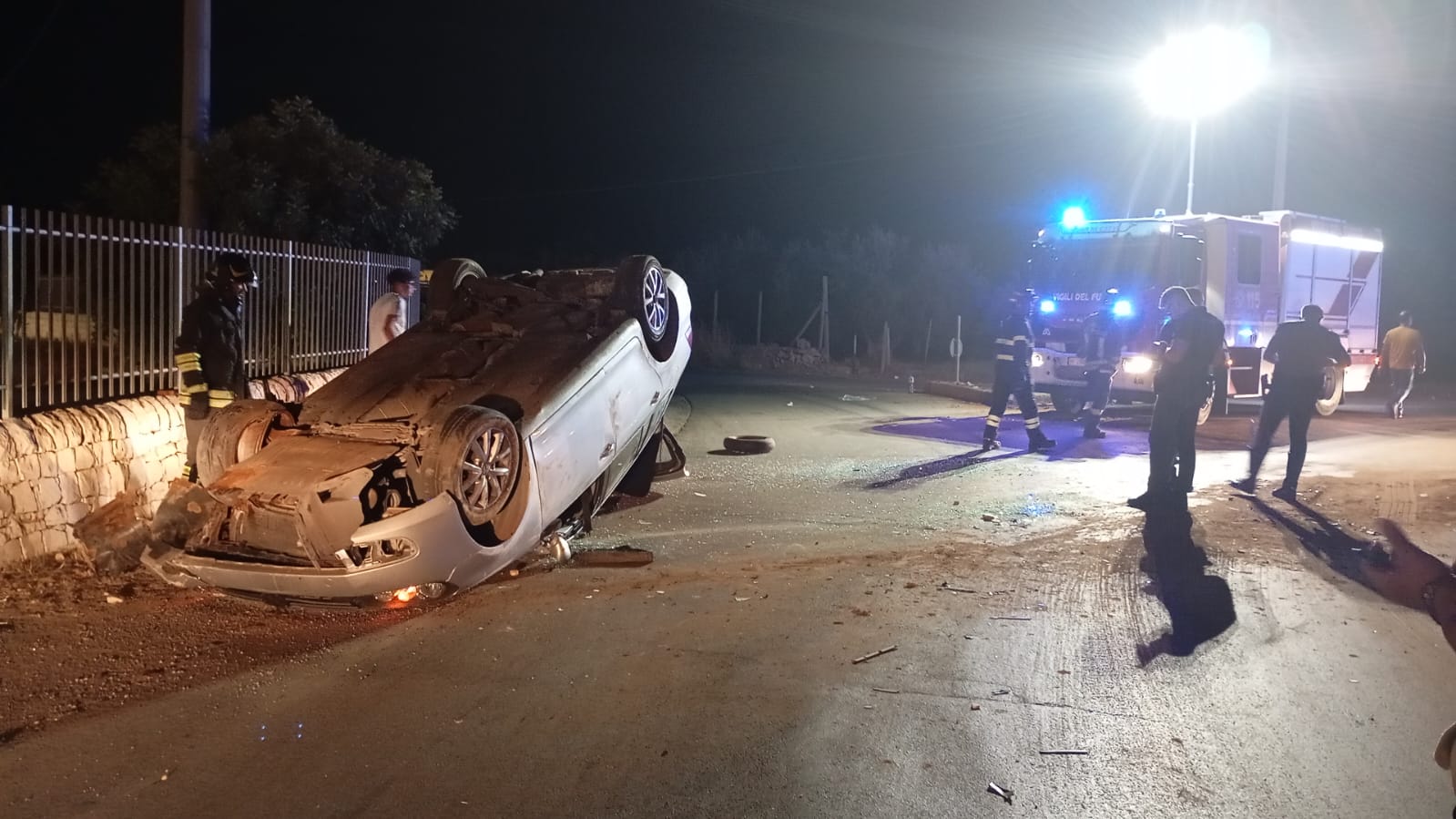 Due ventunenni feriti in un grave incidente a Vittoria nei pressi del Centro San Martino