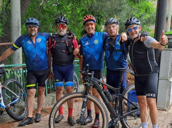 Amici e ciclisti esperti. Pedalata in Calabria per cinque ciclisti della Bike & Run Scicli