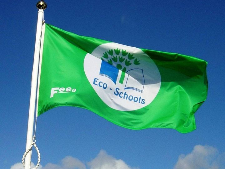 Alla “primaria” De Amicis dell’Istituto Dantoni di Scicli la Bandiera Verde dalla FEE dedicata alle scuole