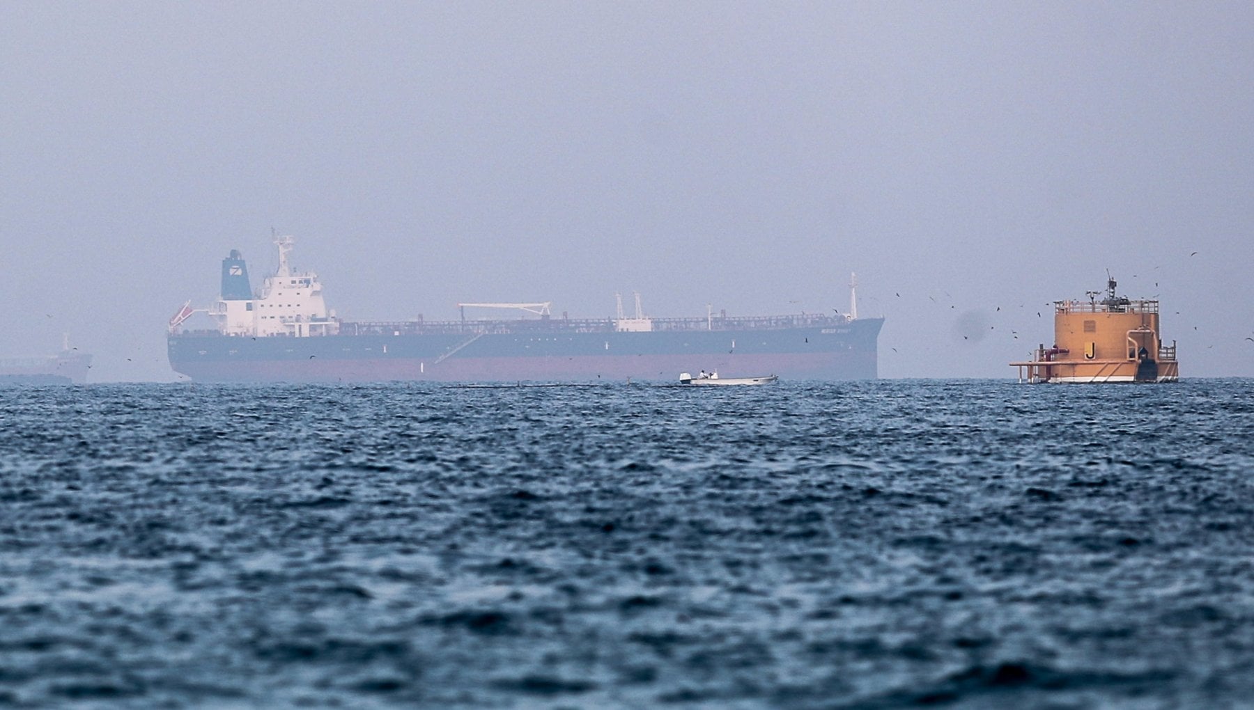 Allarme rientrato. Al momento la nave cisterna della Marina militare non verrà a Pozzallo per il prelievo di acqua dai pozzi comunali
