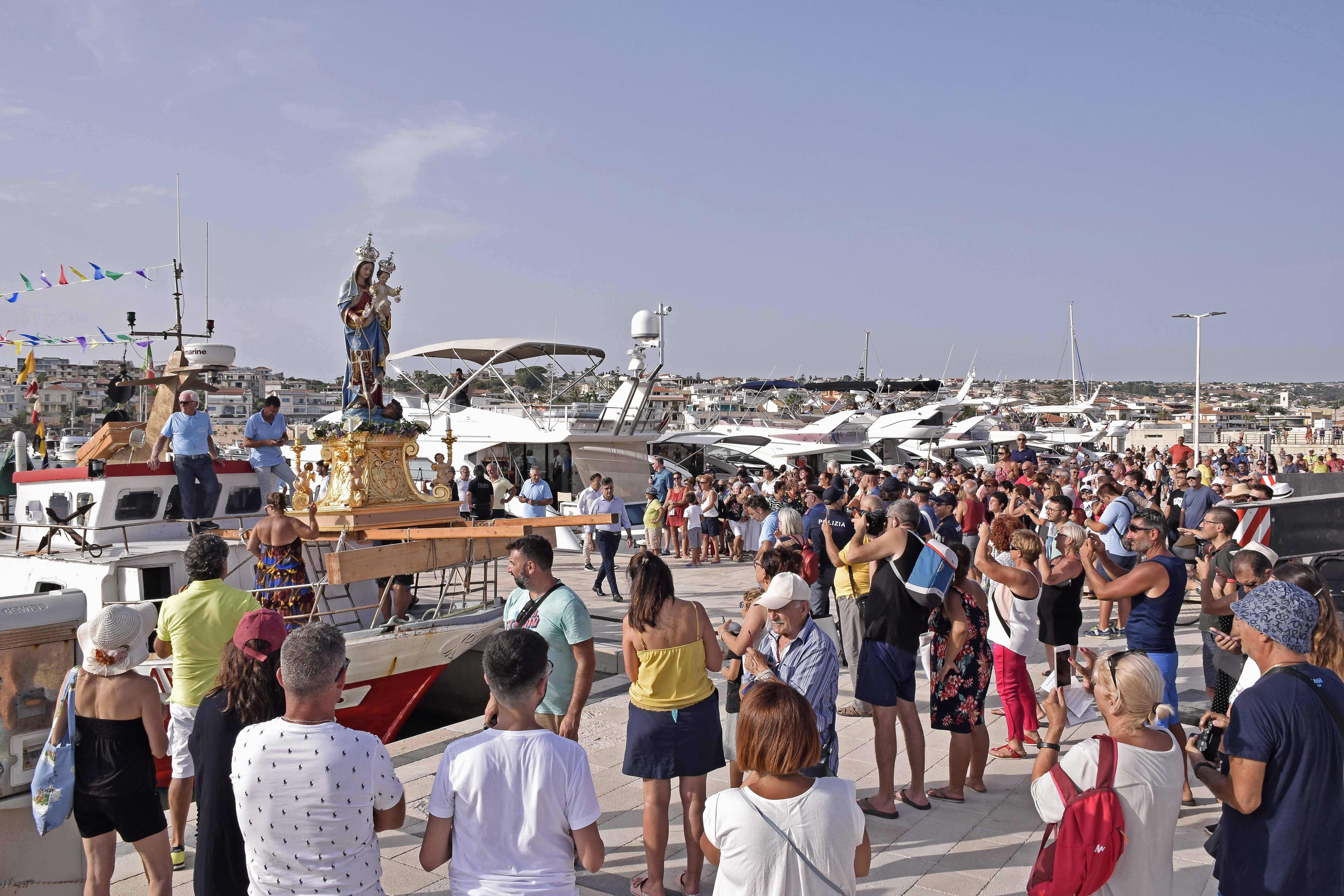 Marina di Ragusa si prepara alla vigilia della festa di Santa Maria di Portosalvo