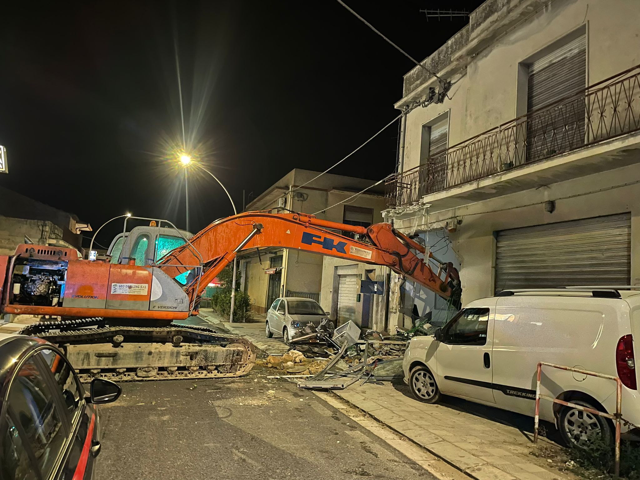 Assalto all’ufficio postale di Roccazzo. Il bottino è di 45.000 euro