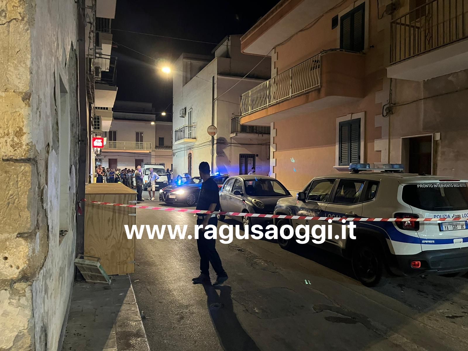 Ucciso in strada con un colpo al petto: arriva la sentenza, sei condanne. La rissa con catene e machete