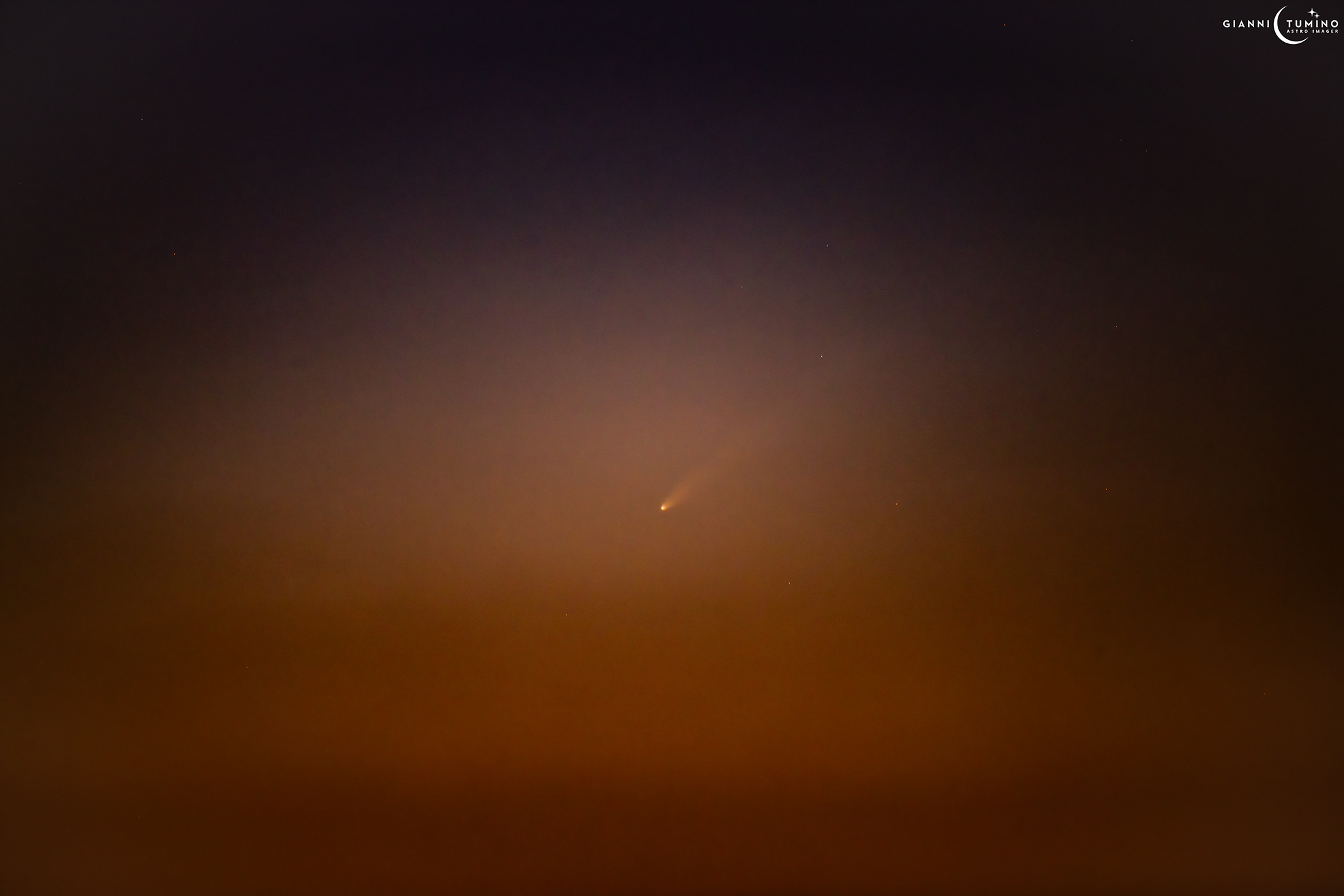 FOTO. La cometa Tsuchinshan-ATLAS vista dal centro di Ragusa