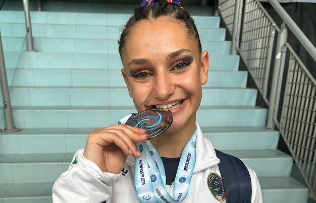 La modicana Giulia Cappello conquista l’argento ai campionati mondiali di aerobica a Pesaro