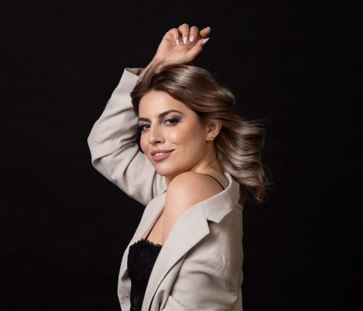 “Oltre Oceano” con protagonista Lidia Schillaci, apre la stagione del Teatro Donnafugata. Regia di Mario Incudine