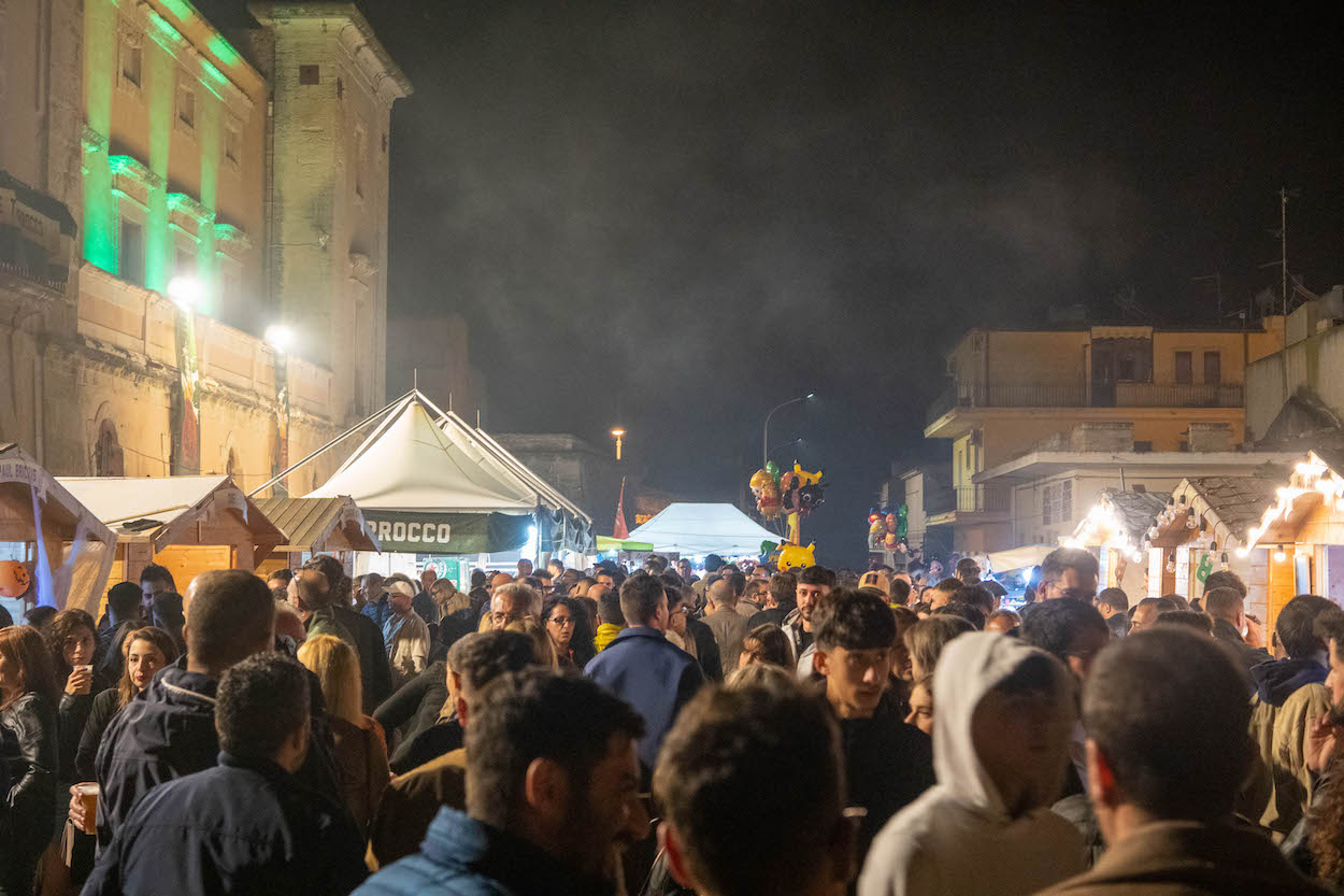 E se la birra artigianale siciliana diventa una mostra? L’esperimento nella speciale edizione di Birrocco