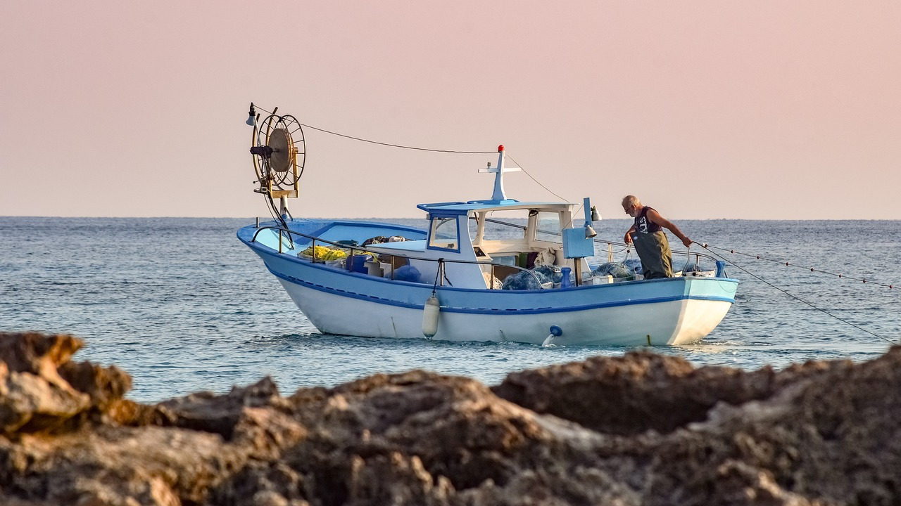 Pesca: al via a tre bandi per oltre 9 milioni di euro. Barbagallo: “Sostegno concreto al comparto ittico”