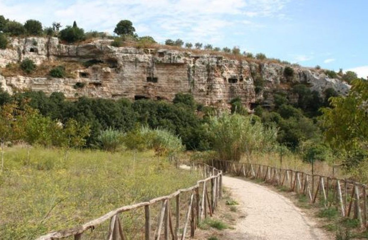 Cava Ispica riapre al pubblico grazie al rifacimento dei percorsi pedonali